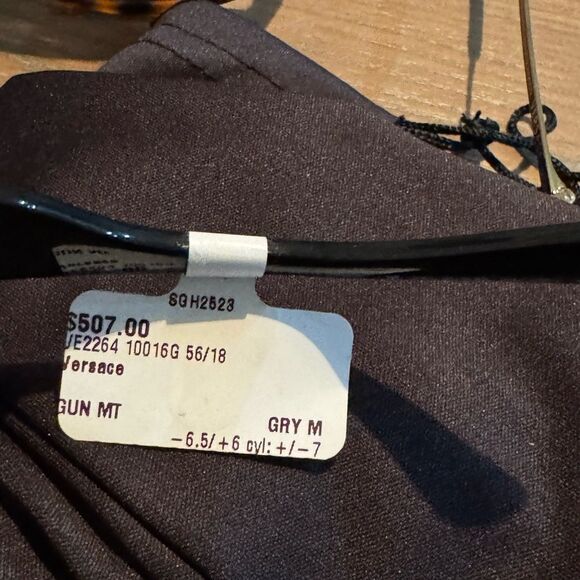 Versace Black Gunmetal Ve2264 Unisex Sunglasses NWT - Picture 6 of 9